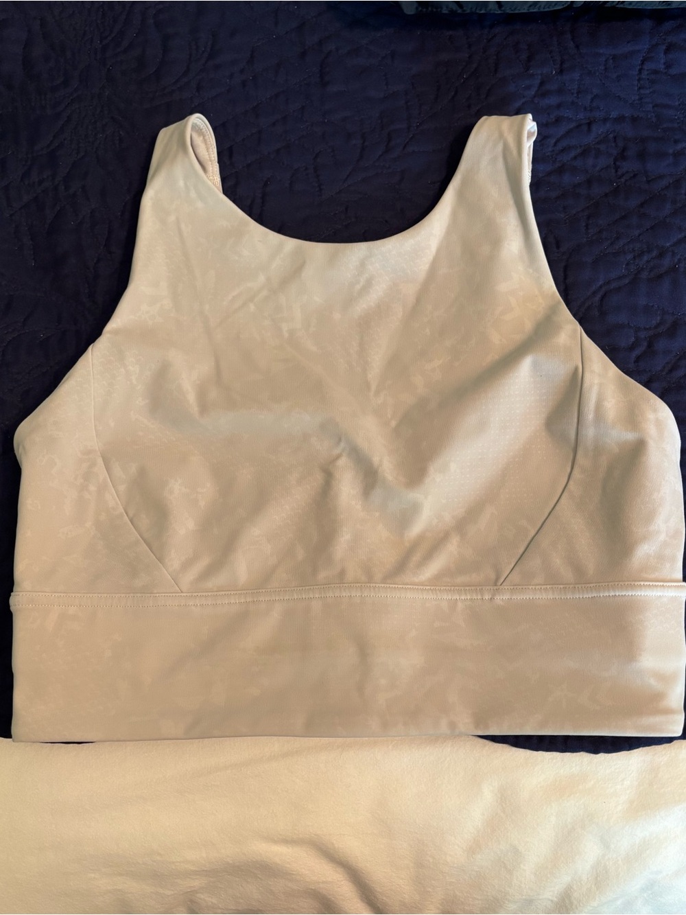 Lululemon  High-Neck Sports Bra in Light Grey